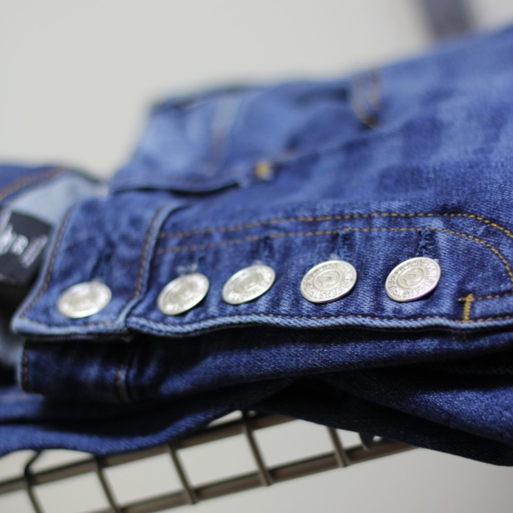 TRUE RELIGION jeans / LIKE NEW / size 29 /  BECCA - Mid Rise Bootcut